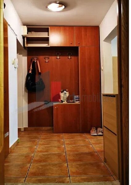 Titan, apartament 2 camere, 2 balcoane.