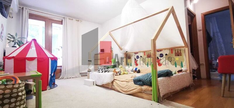 Titan, apartament 2 camere, 2 balcoane.